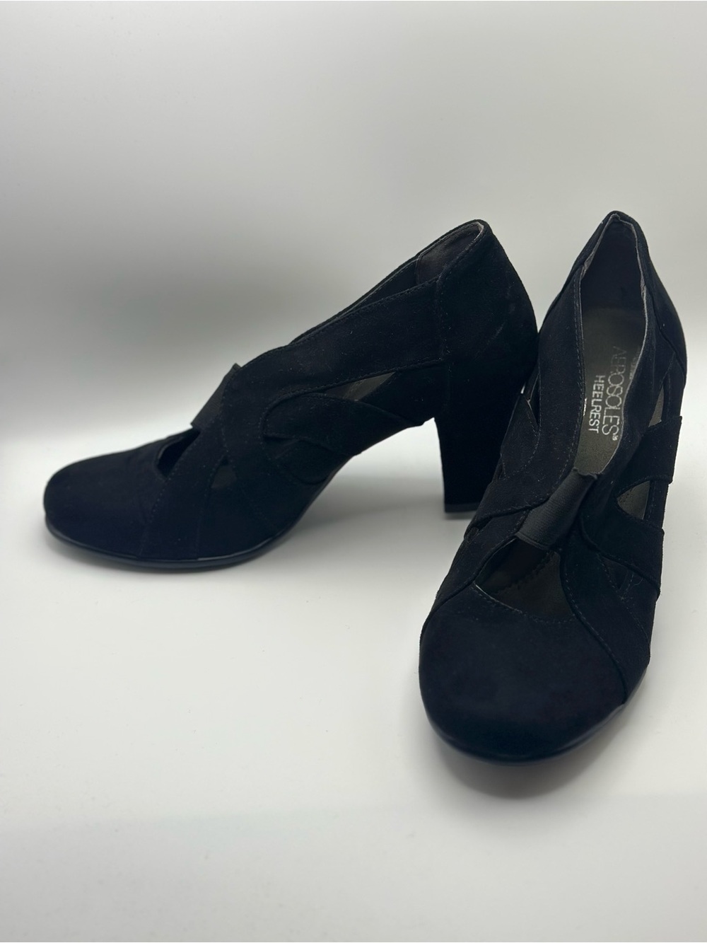 AEROSOLES Black Suede Block Heel Cutout Pumps
